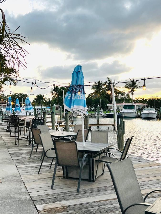 Marina Vibes - Sarasota Hotel South Bradenton ภายนอก รูปภาพ