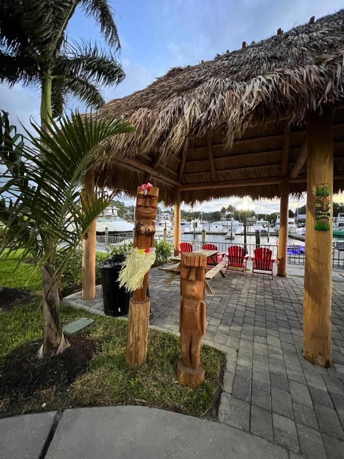 Marina Vibes - Sarasota Hotel South Bradenton ภายนอก รูปภาพ