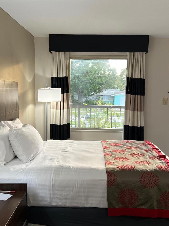 Marina Vibes - Sarasota Hotel South Bradenton ภายนอก รูปภาพ