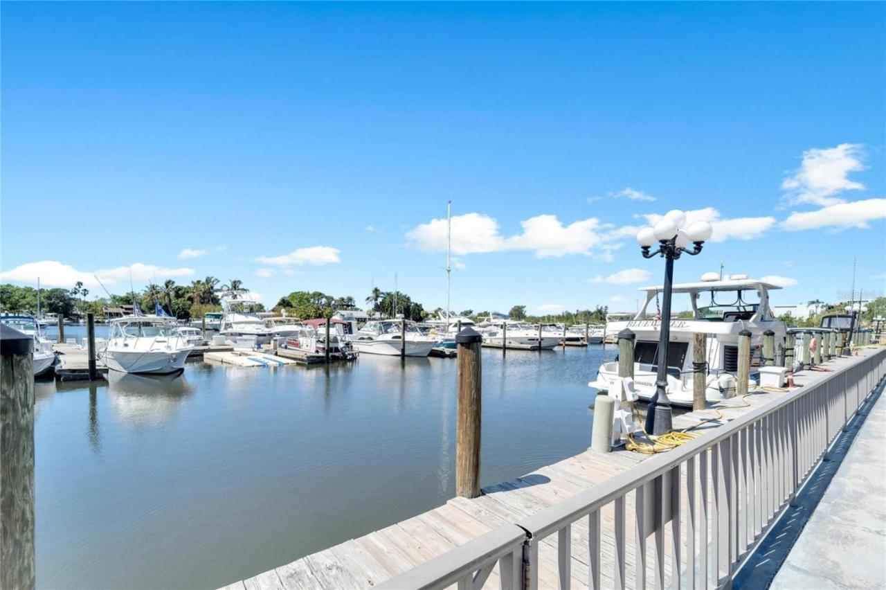 Marina Vibes - Sarasota Hotel South Bradenton ภายนอก รูปภาพ