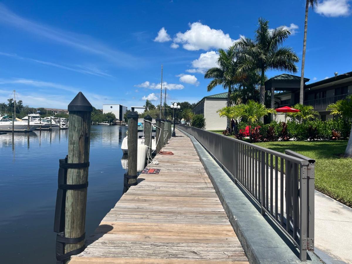 Marina Vibes - Sarasota Hotel South Bradenton ภายนอก รูปภาพ
